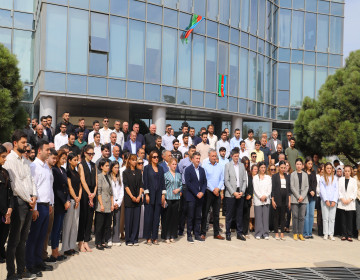 Şəhidlərin xatirəsi bir dəqiqəlik sükutla yad edilib